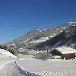 بيت ضيافة 4 Mountains