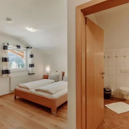 4 Mountains Guest house 3*