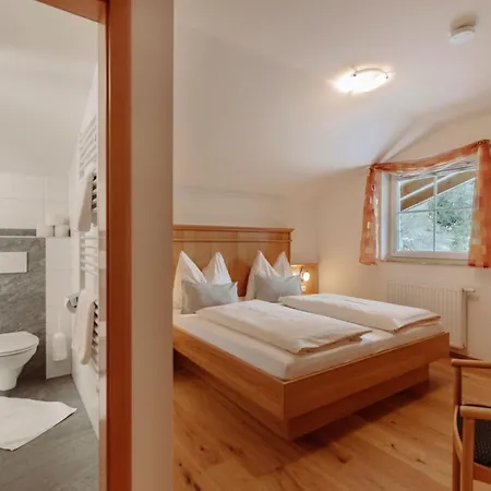 بيت ضيافة 4 Mountains 3*