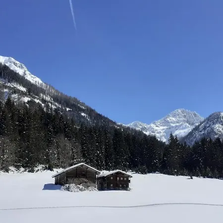 بيت ضيافة 4 Mountains