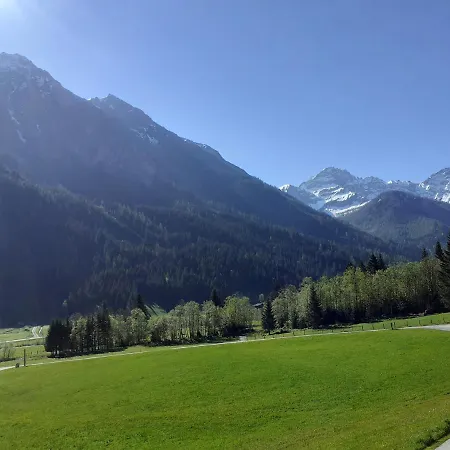 بيت ضيافة 4 Mountains