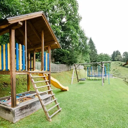 بيت ضيافة 4 Mountains 3*